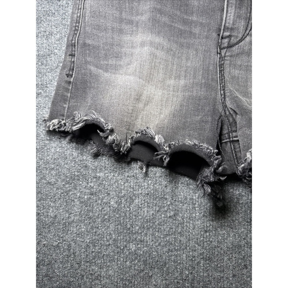 Altar'd State Jean Shorts Black Wash 25/1 - Picture 2 of 7